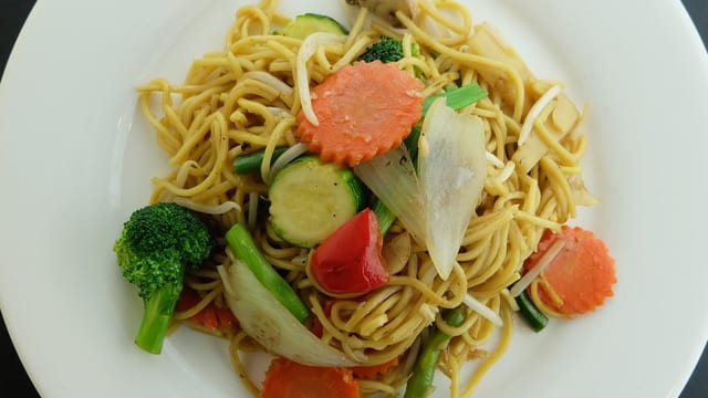 Lo Mein Noodle.