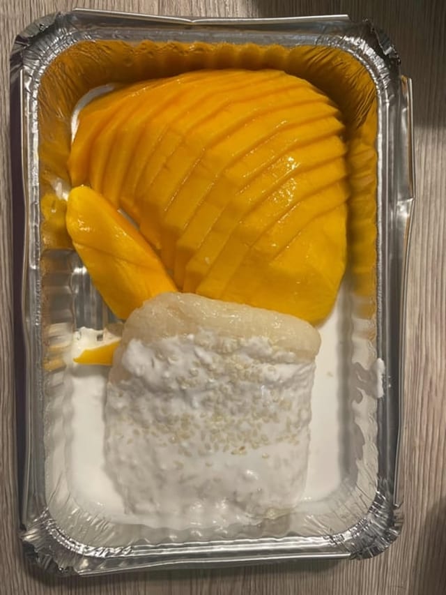Fresh Mango with Sticky Rice.