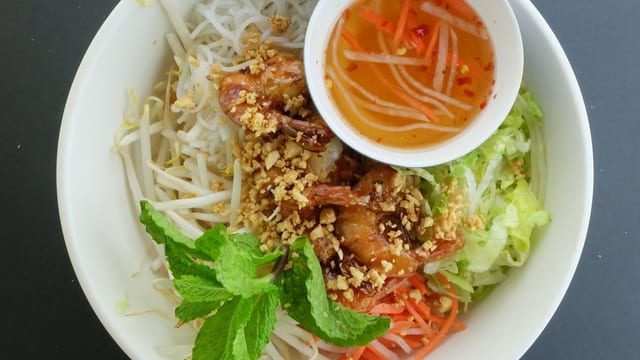 Bun Shrimp.